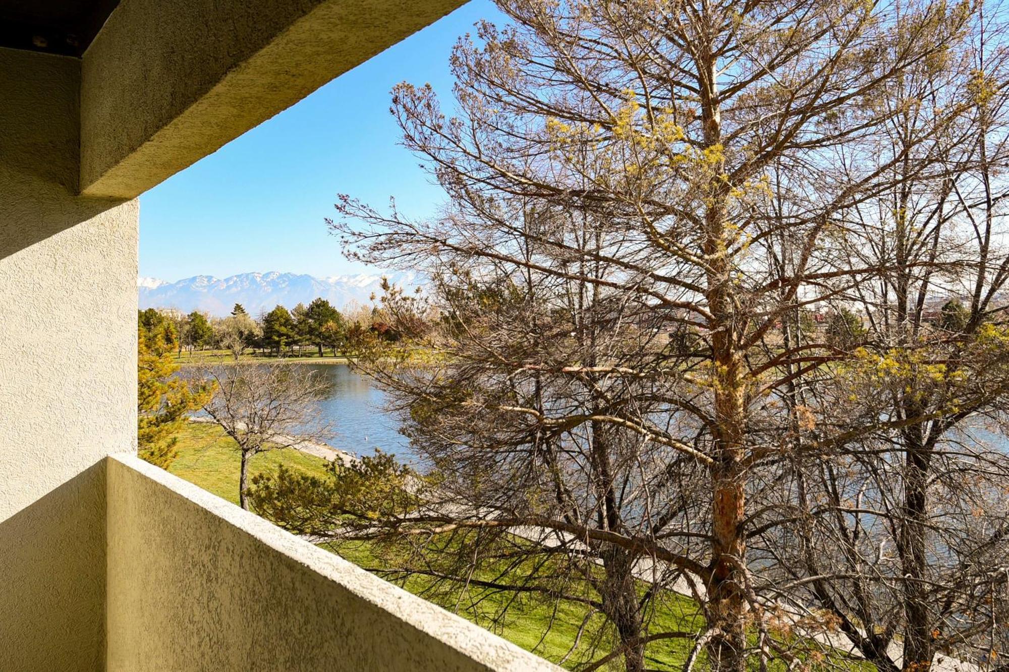Doubletree By Hilton Hotel Salt Lake City Airport Exteriér fotografie